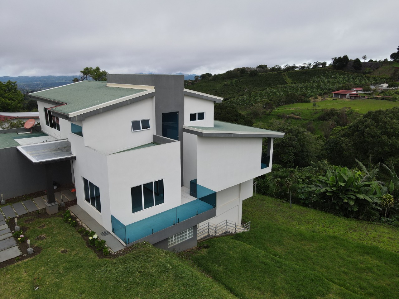 Residential For Sale, Single Family Home Naranjo, San Jose, Alajuela